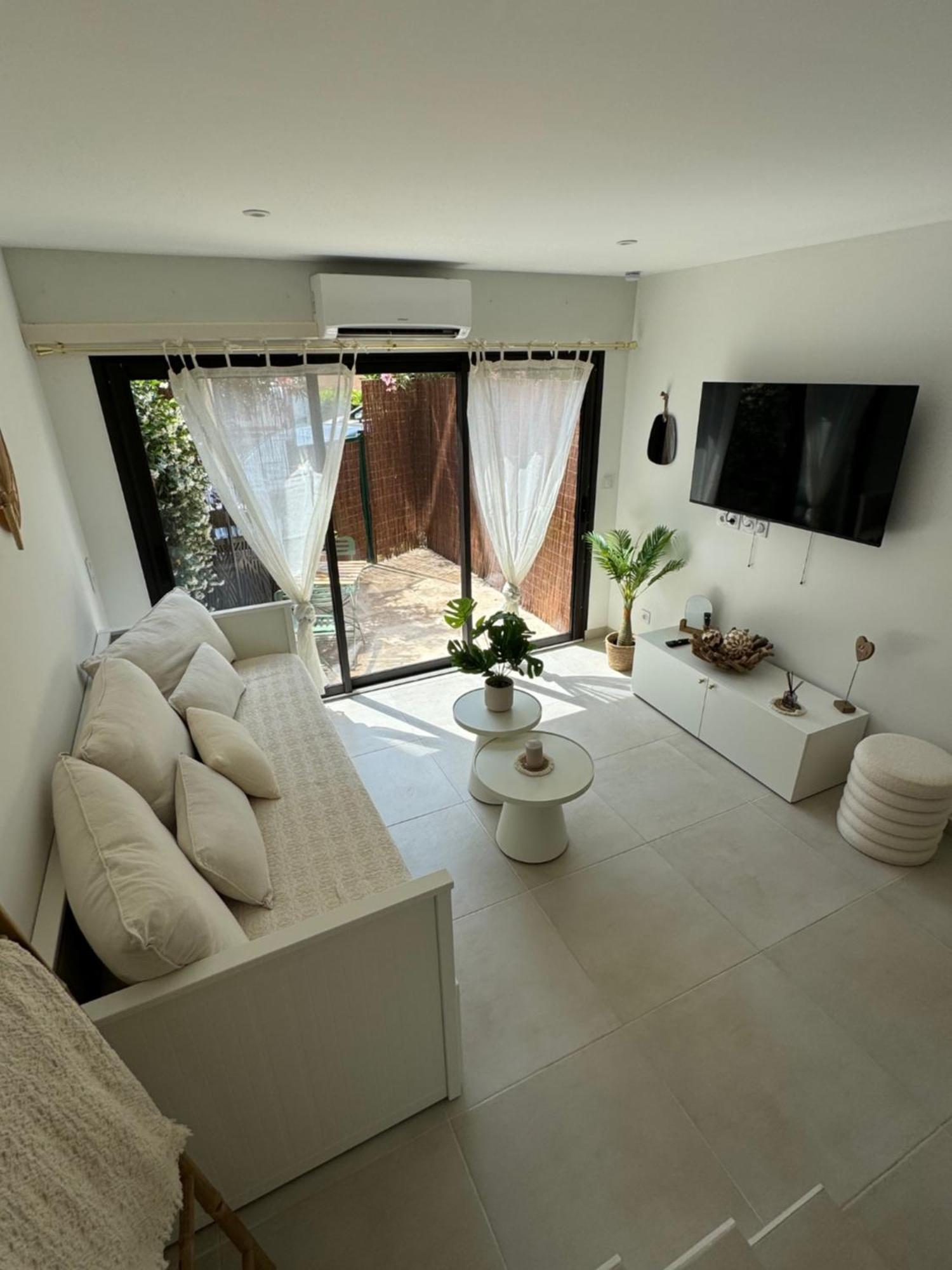 Chez Timmaflo Apartment Frejus Ngoại thất bức ảnh